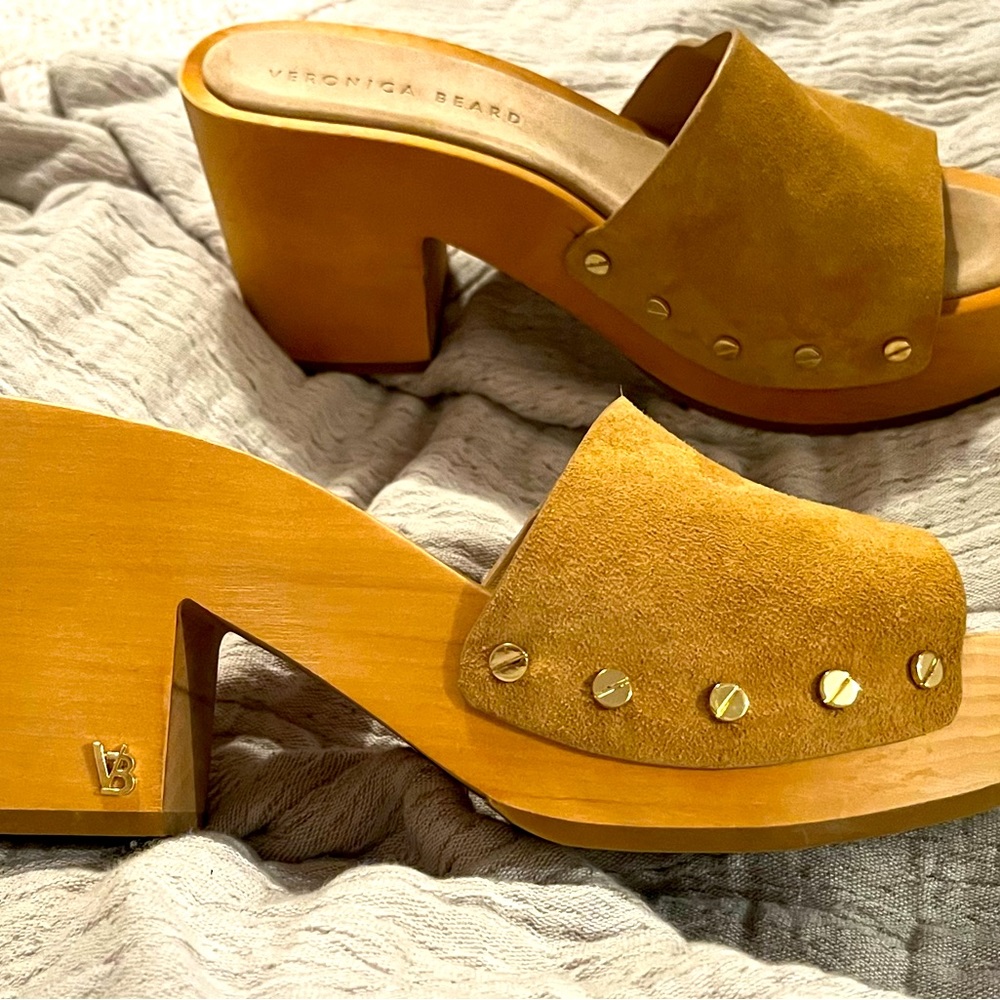 VERONICA BEARD HANNALEE DESERT MULES